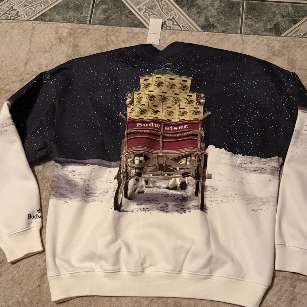 Abercrombie & Fitch Navy White Graphic Crewneck Sweatshirt